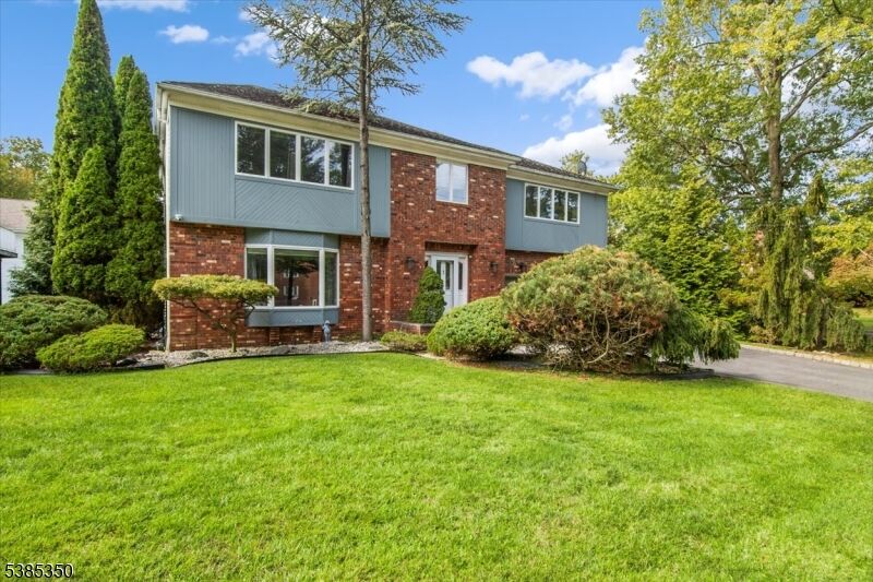 Property Photo:  6 Ashland St  NJ 07006 