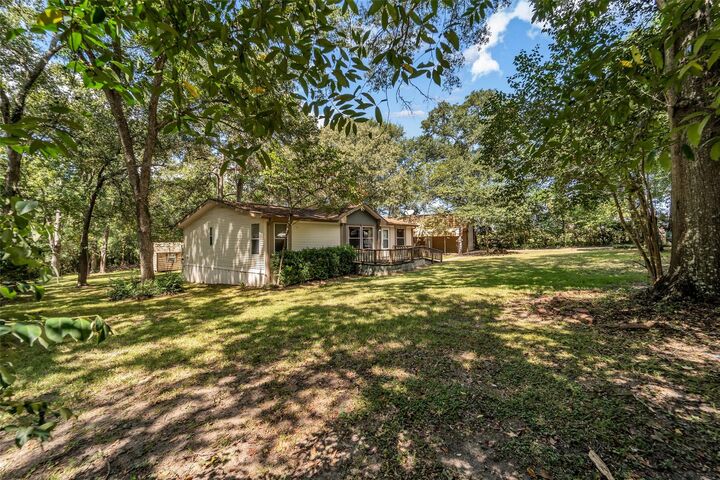 Property Photo: 621 Fm 1514 Road TX 77331