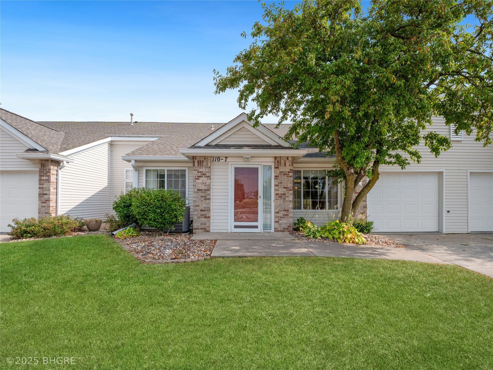 Property Photo:  110 NW Georgetown Boulevard 7  IA 50023 