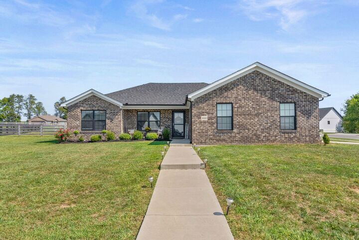 Property Photo:  4000 Hollyhock Lane  KY 40475