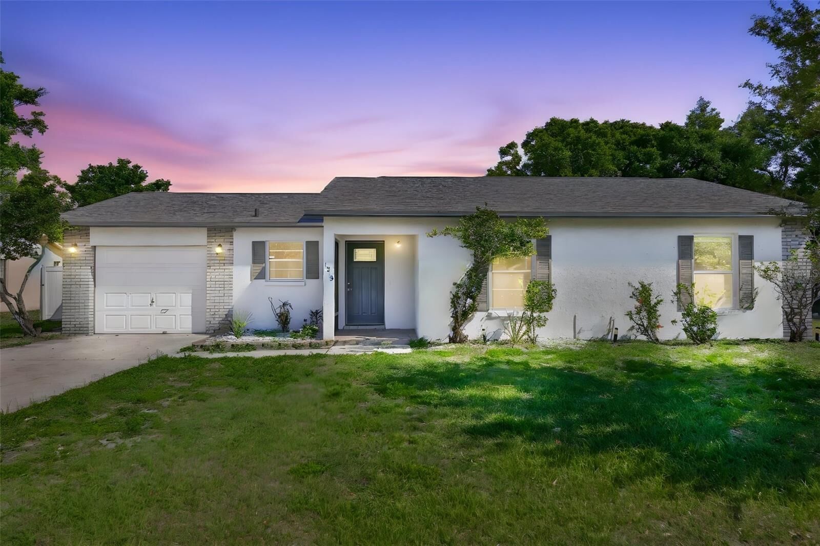 Property Photo: 1219 70th Drive E FL 34243