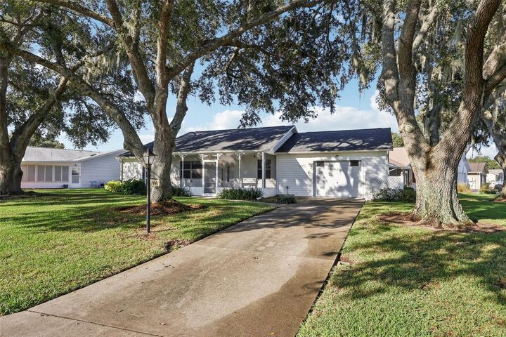 Property Photo:  1441 Ben Hope Drive  FL 34788 