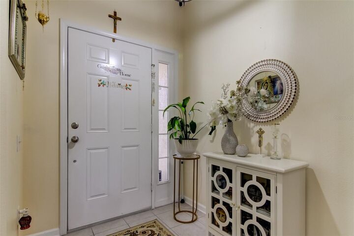 Property Photo:  26642 Castleview Way  FL 33544 