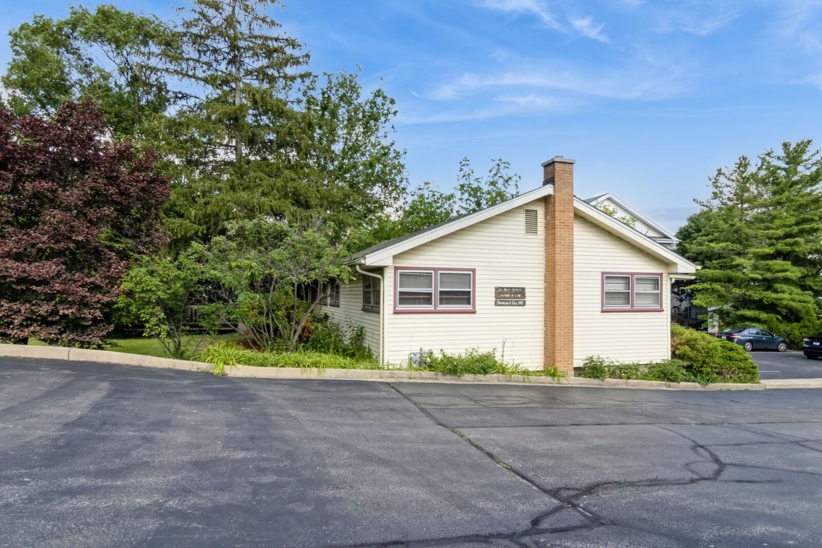 Property Photo:  217 55th Street  IL 60514 
