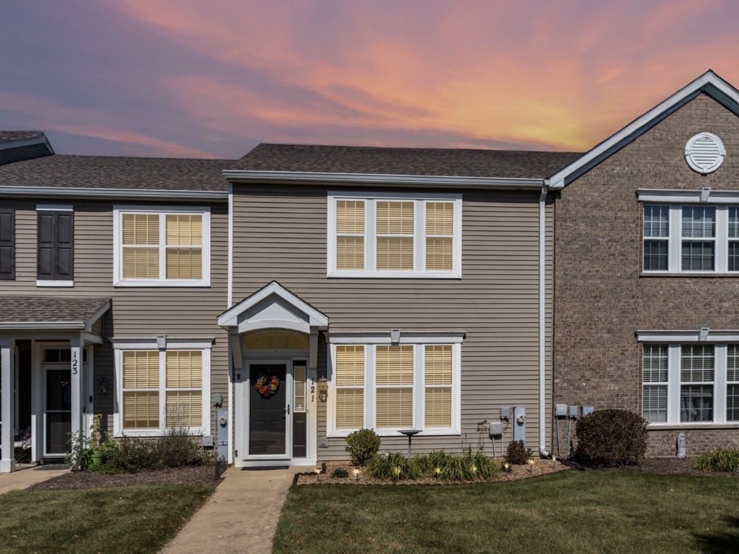 Property Photo: 121 Springbrook Trail S IL 60543