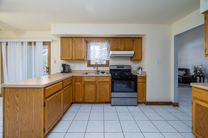 Property Photo:  16231 Lake Villa Avenue  IL 60477 
