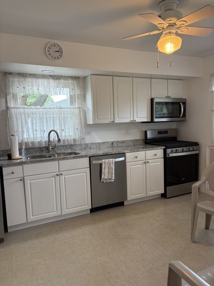 Property Photo:  3N350 Wilson Street  IL 60126 