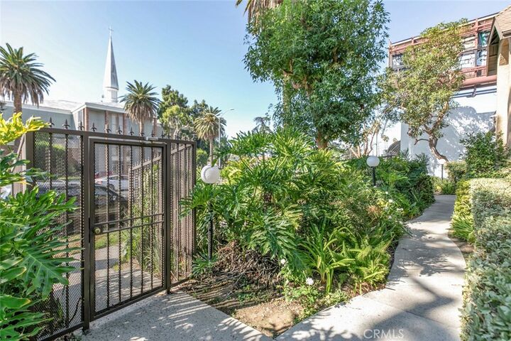 Property Photo:  14839 Sherman Way #7  CA 91405