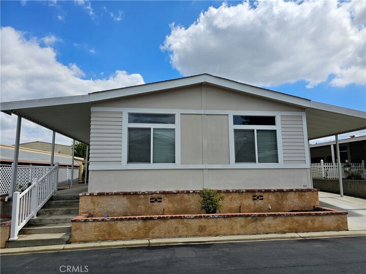 Property Photo:  11730 Whittier Boulevard 27  CA 90601 