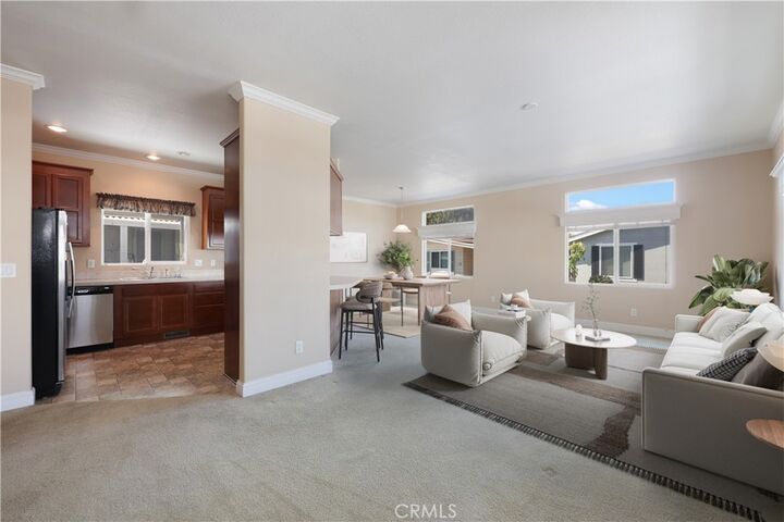 Property Photo:  11730 Whittier Boulevard 27  CA 90601 