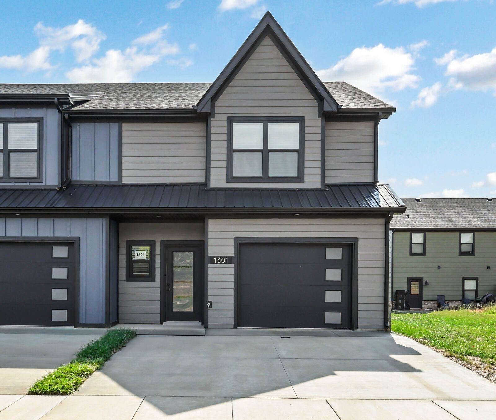 Property Photo:  1301 Jonathan Wade Circle 1301  TN 37043 