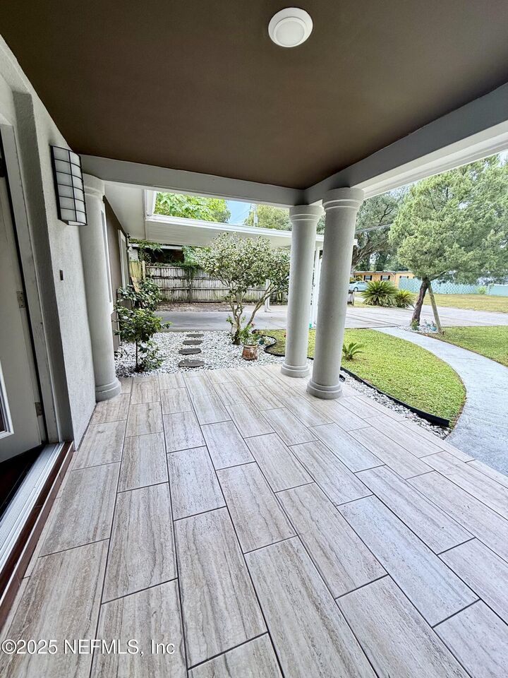 Property Photo: 6750 Orkney Road FL 32211