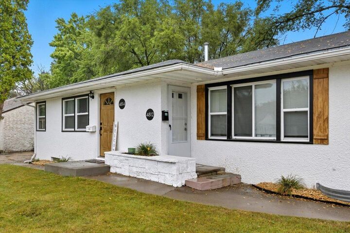 Property Photo:  4812 Idaho Avenue N  MN 55428 