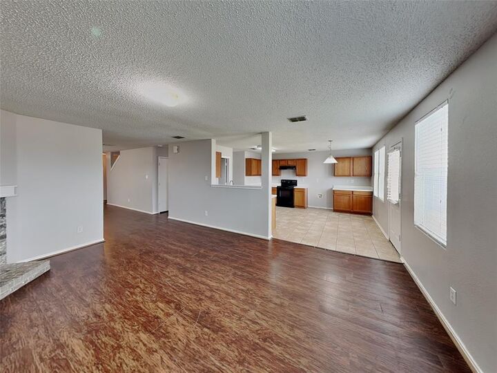 Property Photo: 324 Snapdragon Court TX 76028