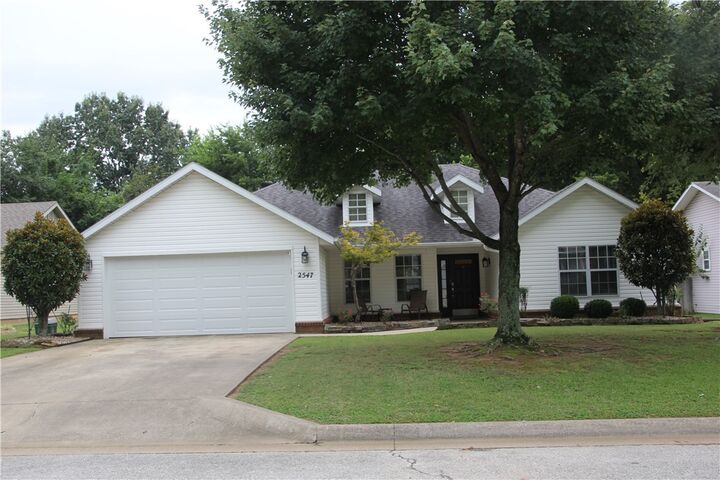 2547 W Arthur Hart Street  Fayetteville AR 72703 photo