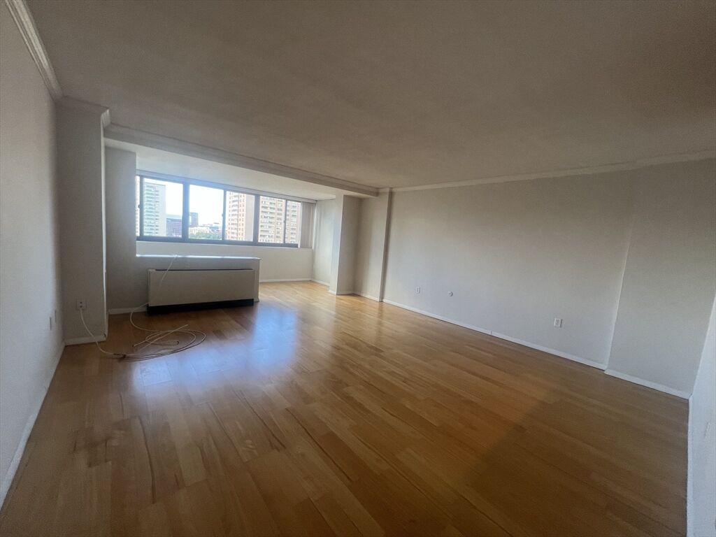 Property Photo:  9 Hawthorne Place 12B  MA 02114 