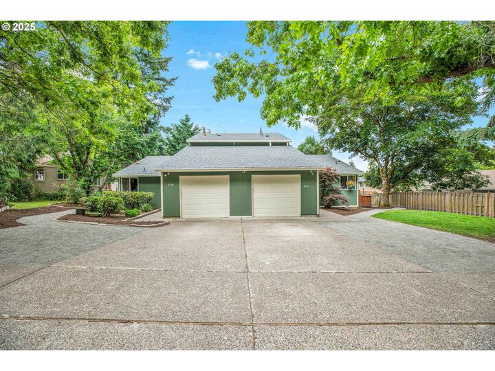 Property Photo: 9744 SW Davies Rd OR 97008