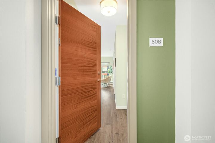 Property Photo: 1760 NW 56th Street 608 WA 98107