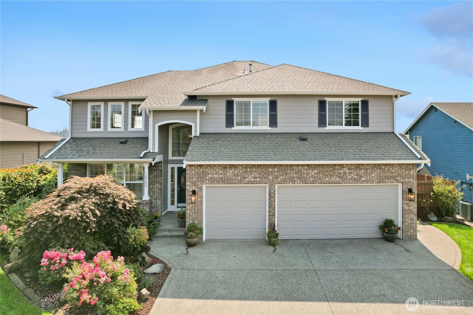 Property Photo: 19708 82nd Street Ct E WA 98391