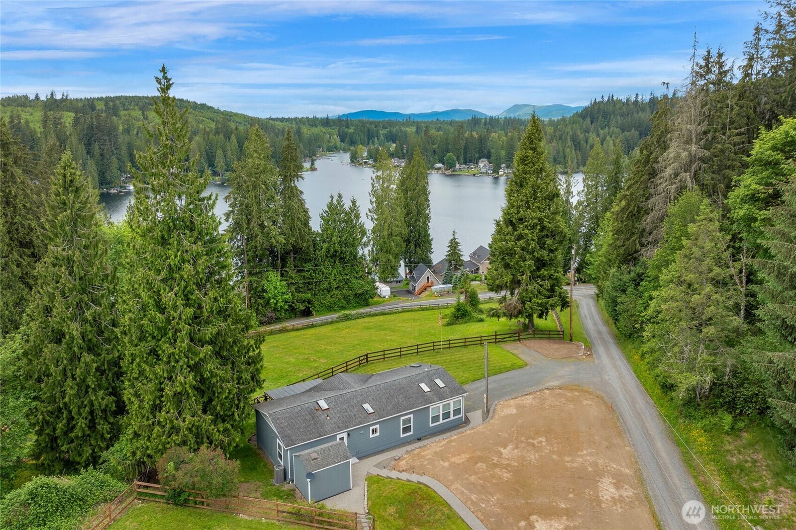 Property Photo: 2504 233rd Avenue SE WA 98290