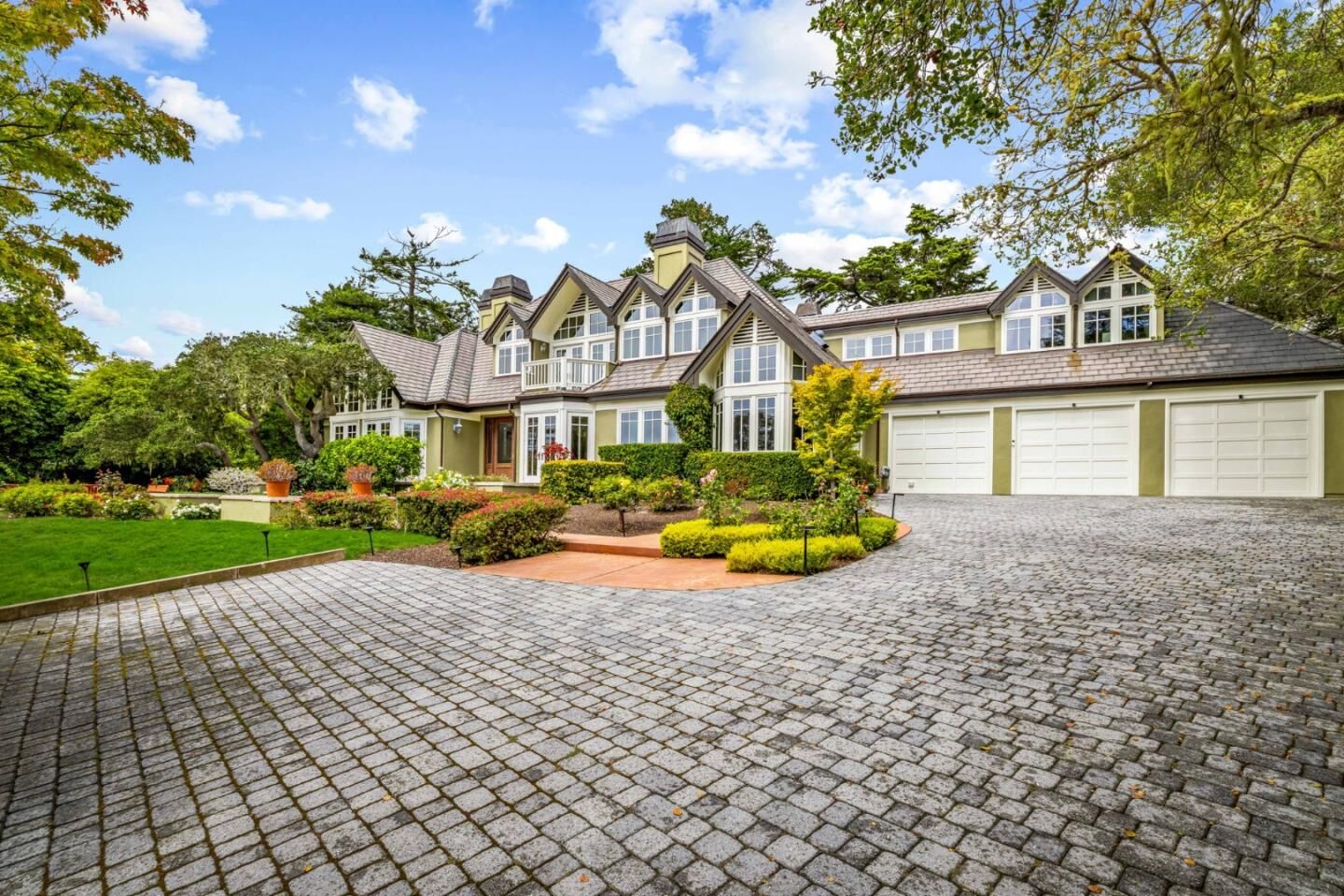 Property Photo: 3937 Ronda Road CA 93953