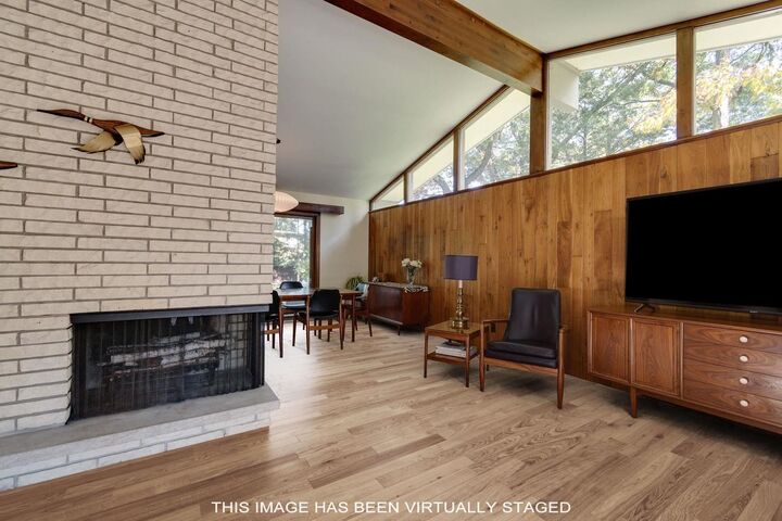 Property Photo:  113 Standish Court  WI 53705