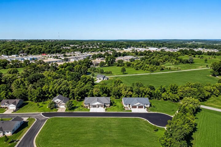 Property Photo: 730 Kensington Drive WI 54971