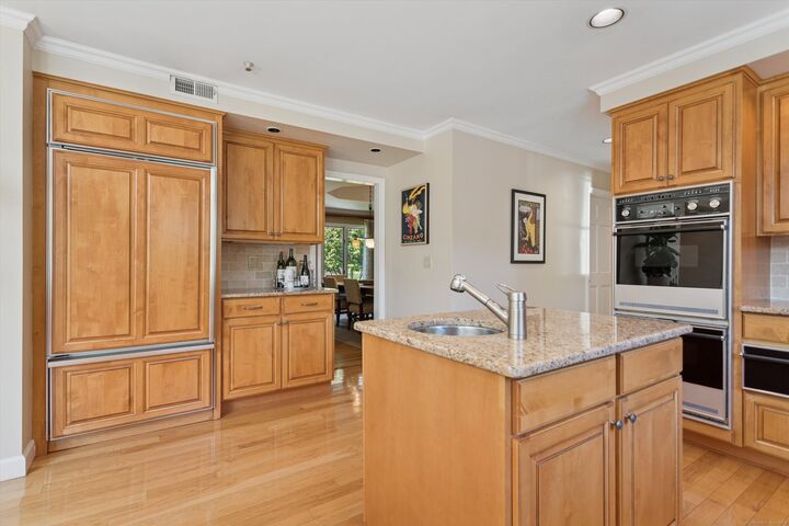 Property Photo:  853 Riverbank Road  CT 06903 