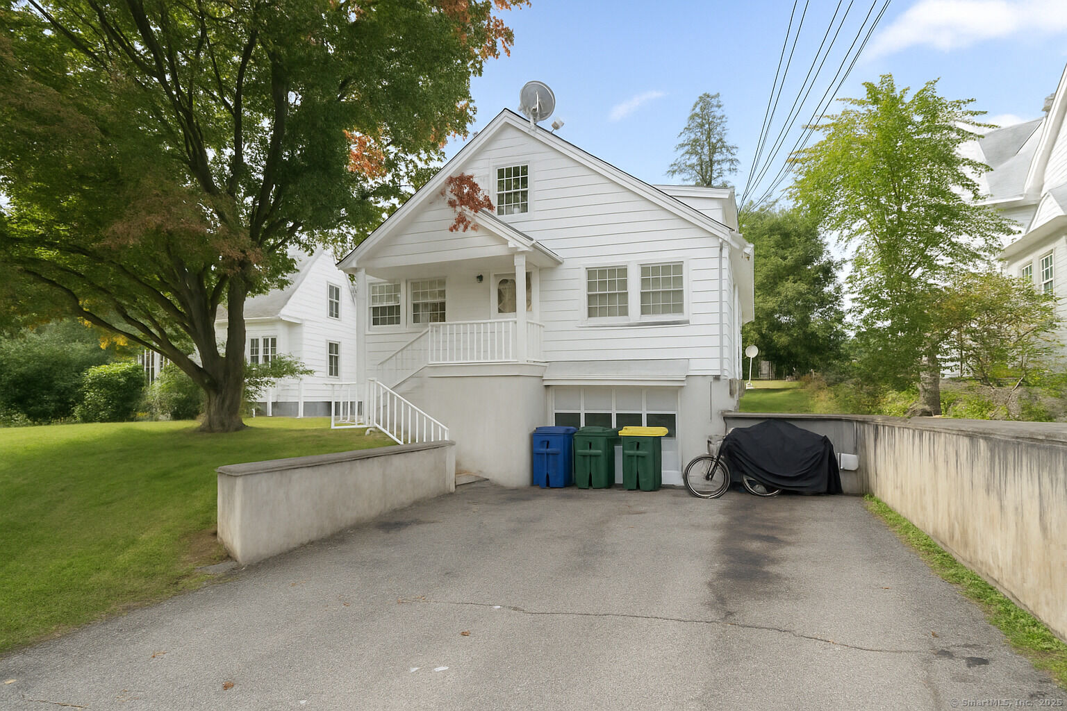 Property Photo: 129 Fairlawn Avenue CT 06705