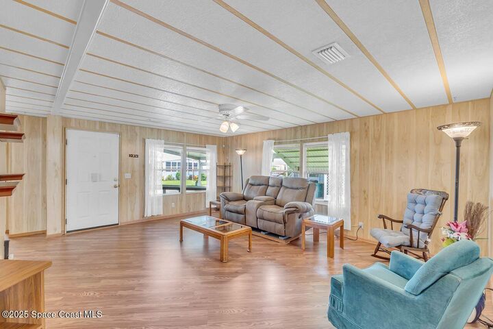 Property Photo: 564 Jennifer Circle FL 32904