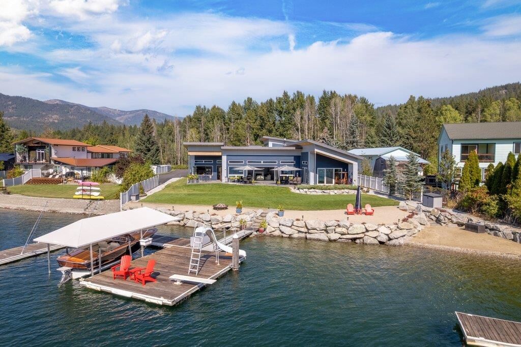 Property Photo:  494 Snug Harbor Rd  ID 83864 