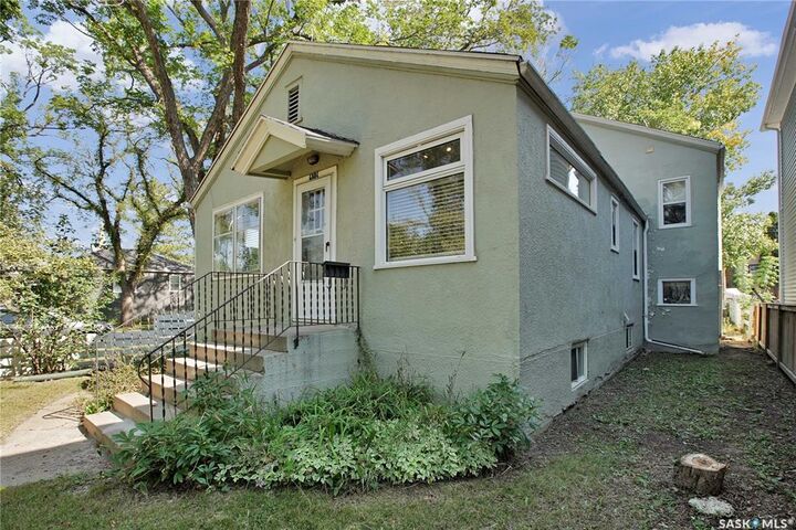 1301 Broadway Avenue  Saskatoon SK S7H 2A5 photo
