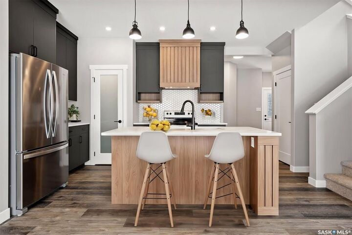 Property Photo: 254 Nazarali Cove SK S7W 1K6
