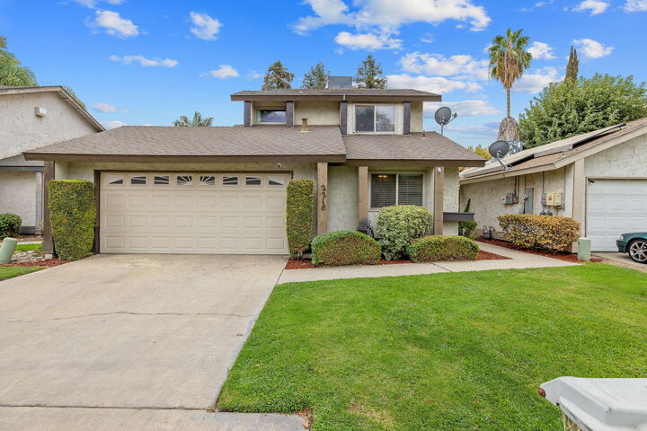 Property Photo:  2218 N Oakhurst Street  CA 93292 