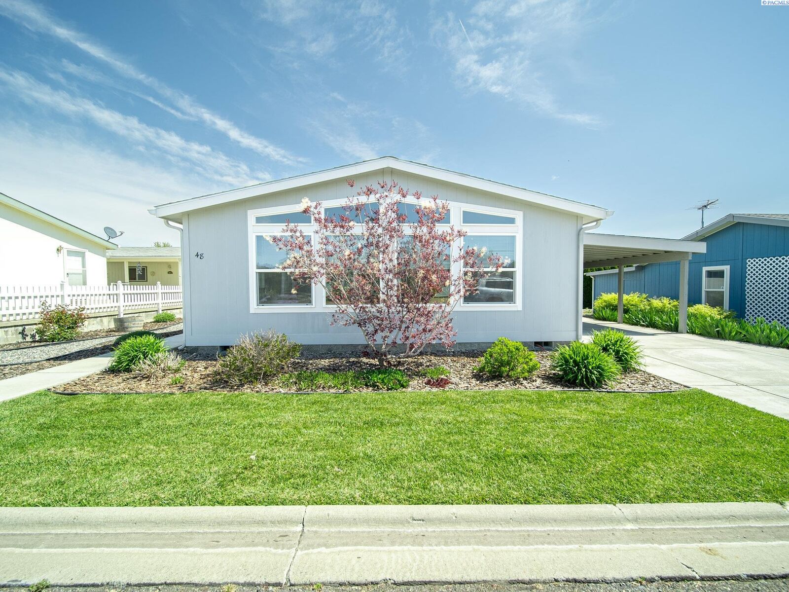 Property Photo: 355 Old Inland Empire Hwy #48 WA 99350