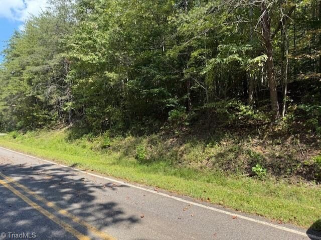 Property Photo:  2 Arlie Myers Store Road  NC 28649 