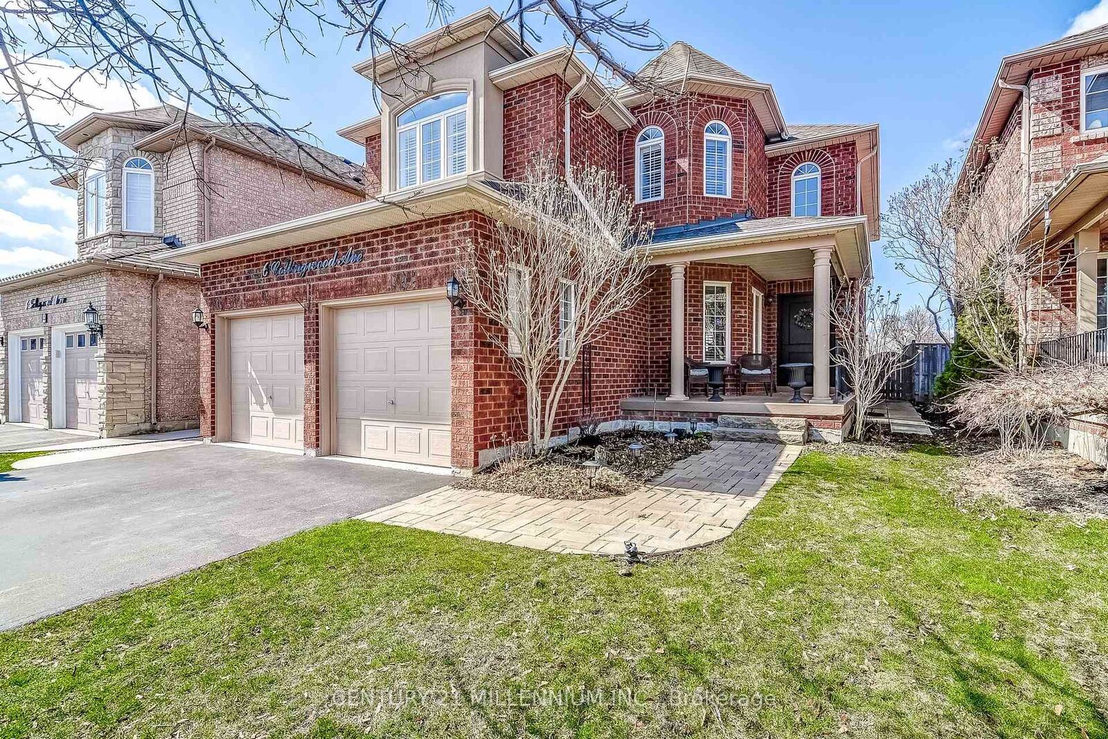 Property Photo:  6 Collingwood Avenue  ON L7A 2E5 