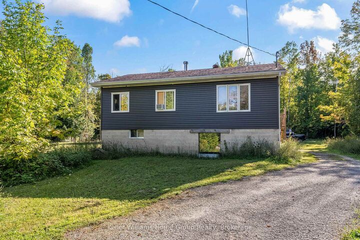Property Photo: 125 North Diagonal Road ON N0H 2T0