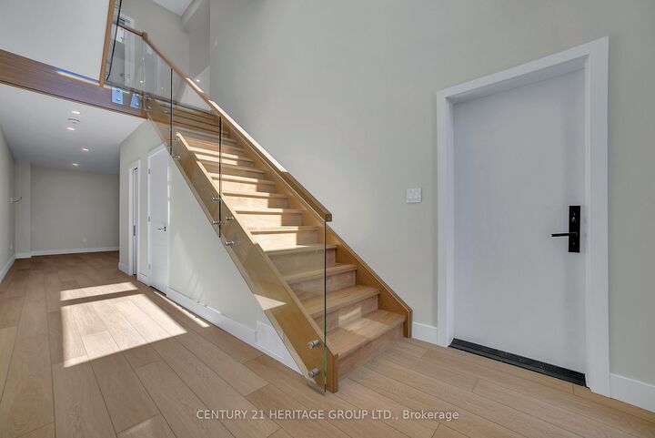 Property Photo:  37 Front Street  ON K0L 1Y0 