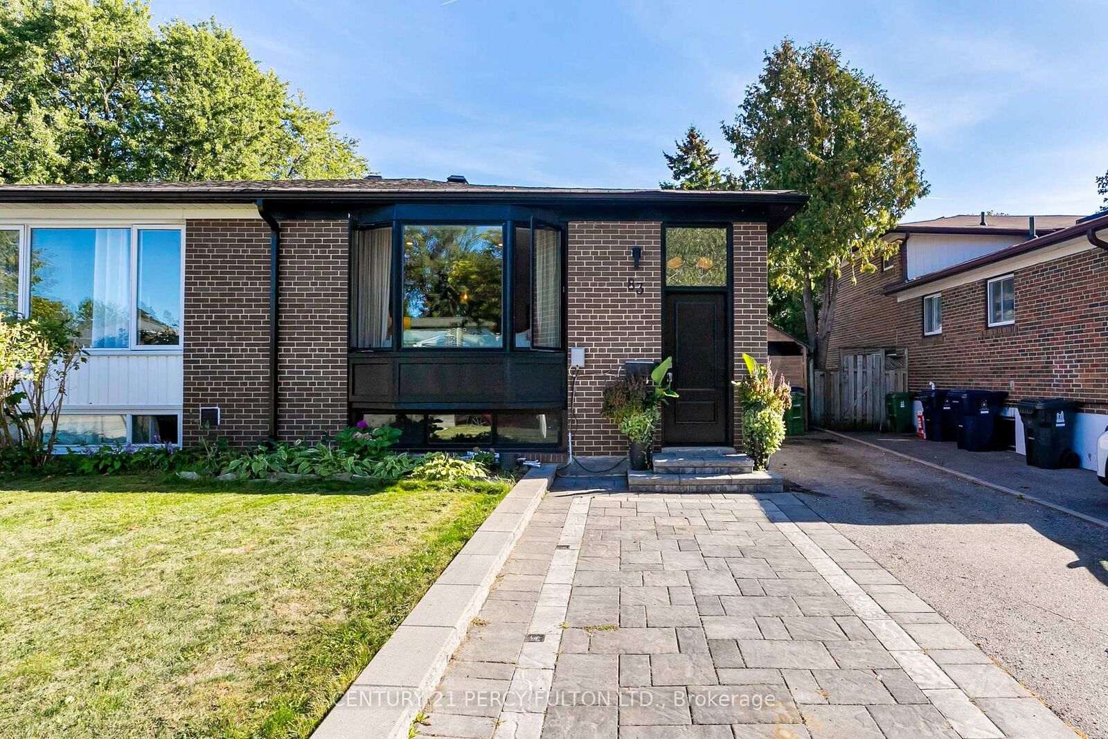 Property Photo:  83 Cairnside Crescent  ON M2J 3M9 