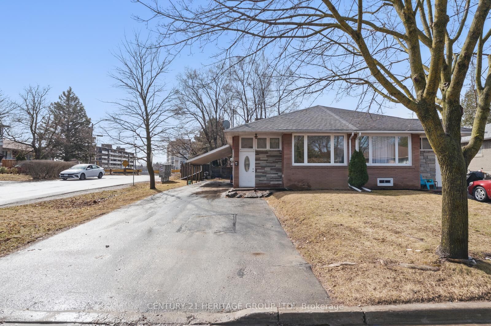 Property Photo:  234 Penn Avenue Bsmnt  ON L3Y 2S5 