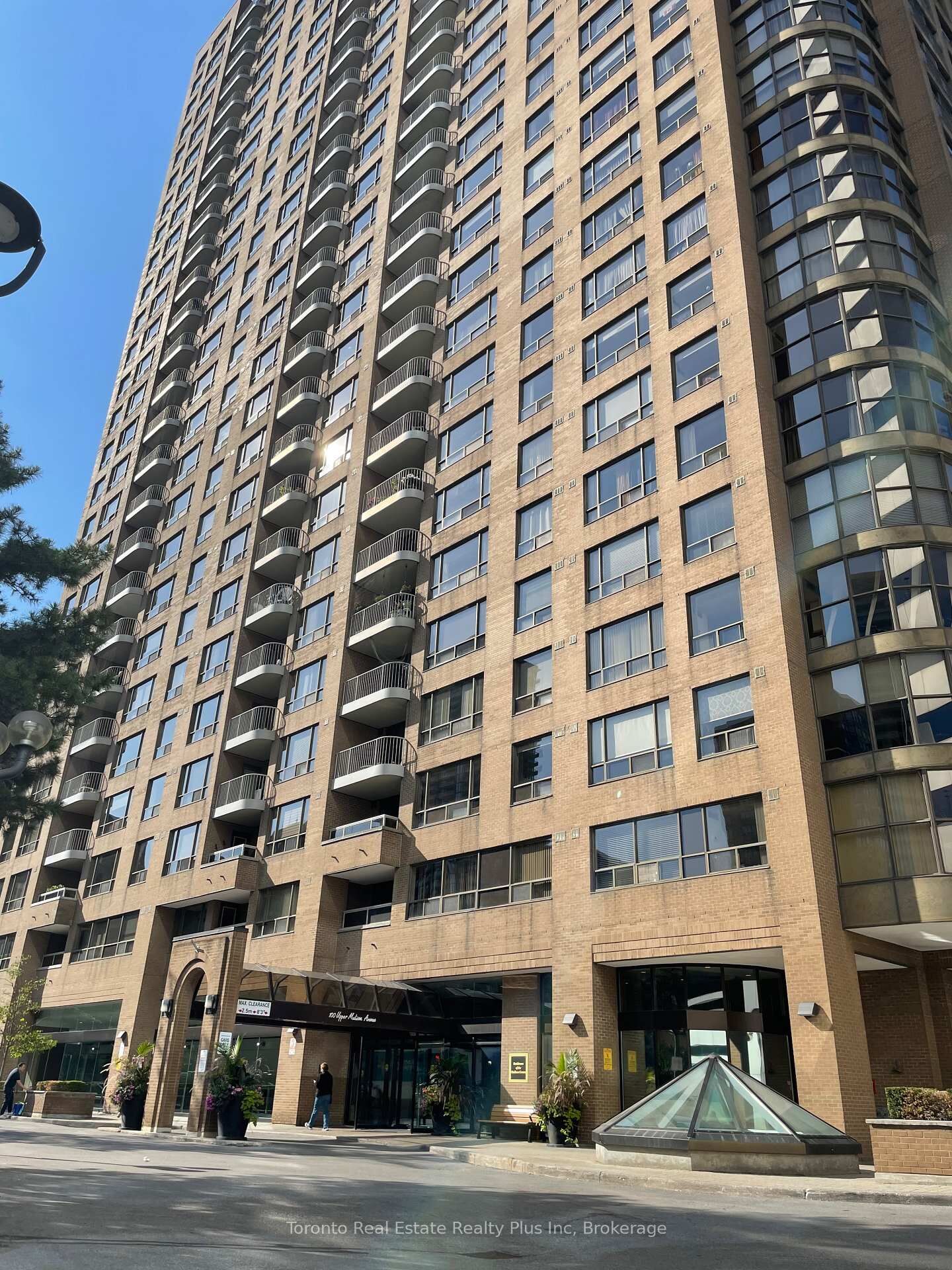 Property Photo:  100 Upper Madison Avenue 1905  ON M2N 6M4 