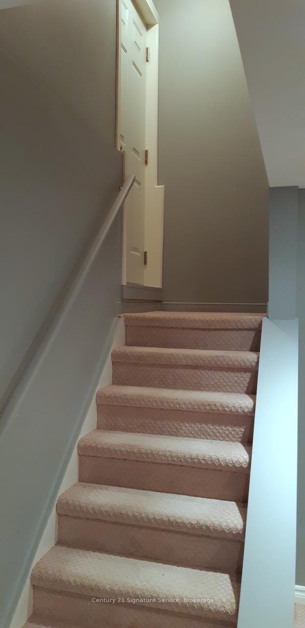 Photo de la propriété:  2900 Tradewind Drive Bsmt  ON L5N 6L2