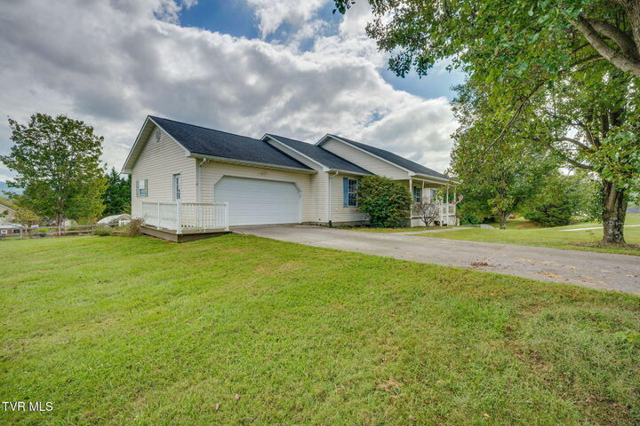 Property Photo: 450 Mount Zion Church Road TN 37659