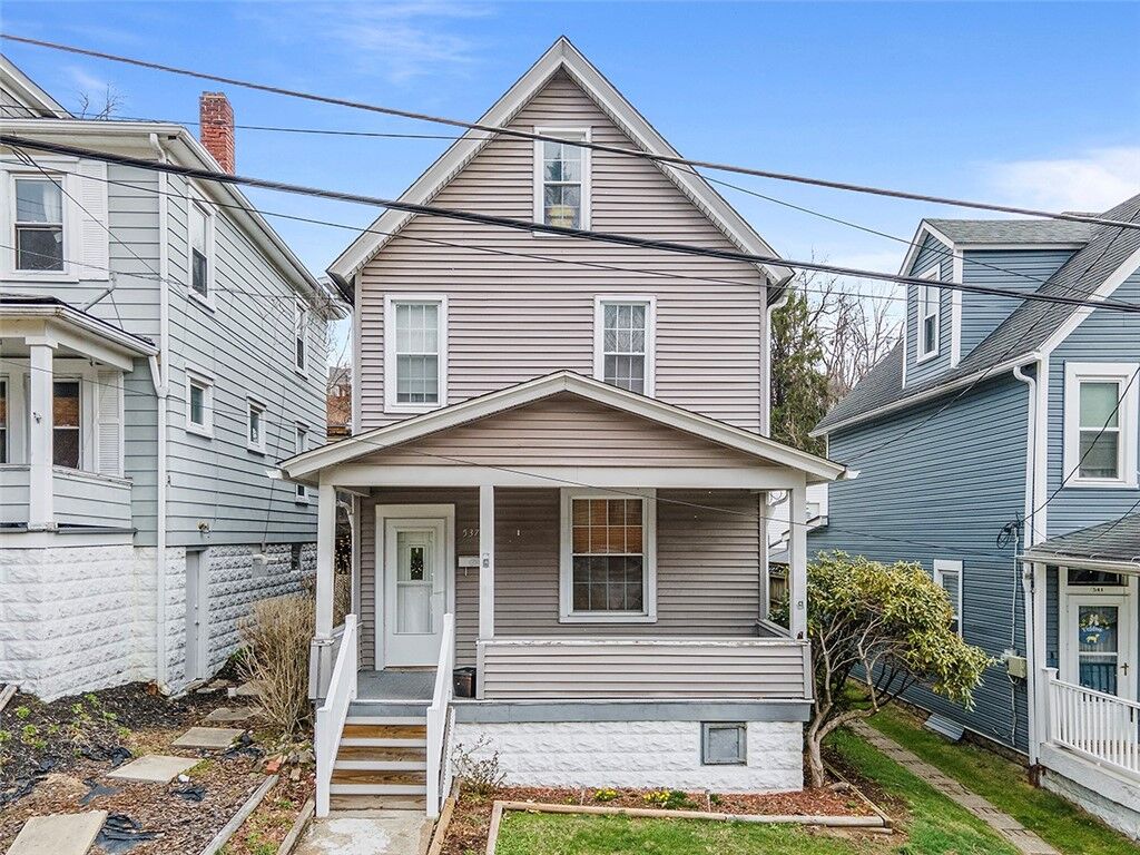 Property Photo:  537 Woodmont Ave  PA 15035 