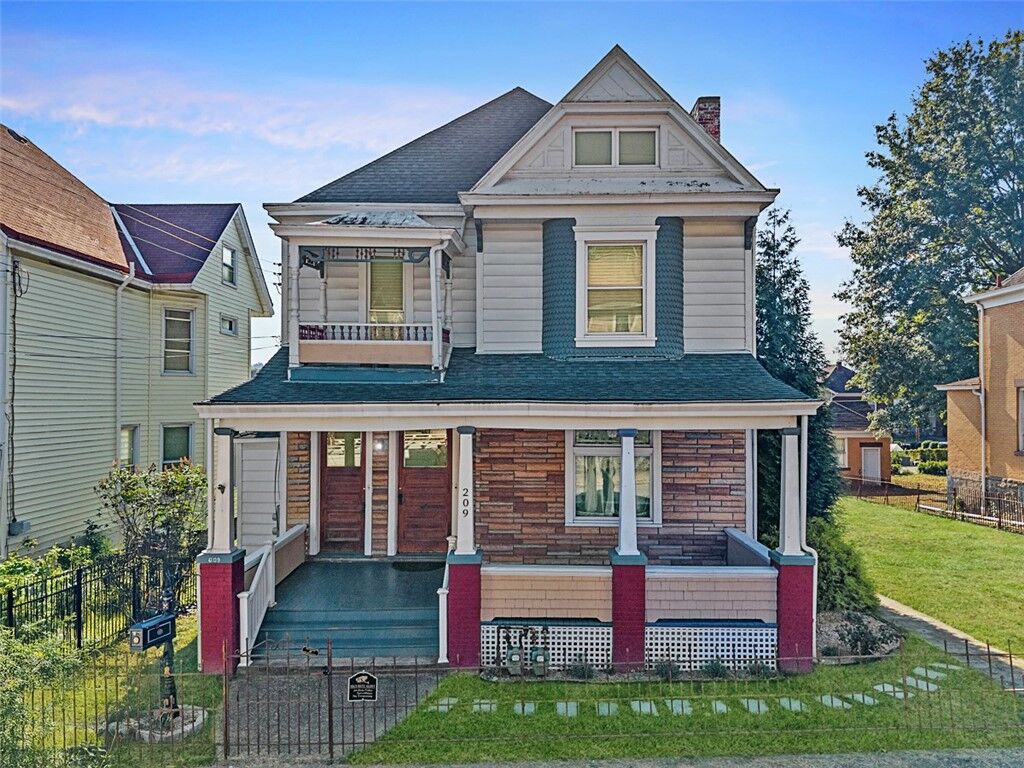 Property Photo:  209 6th Ave  PA 15106 