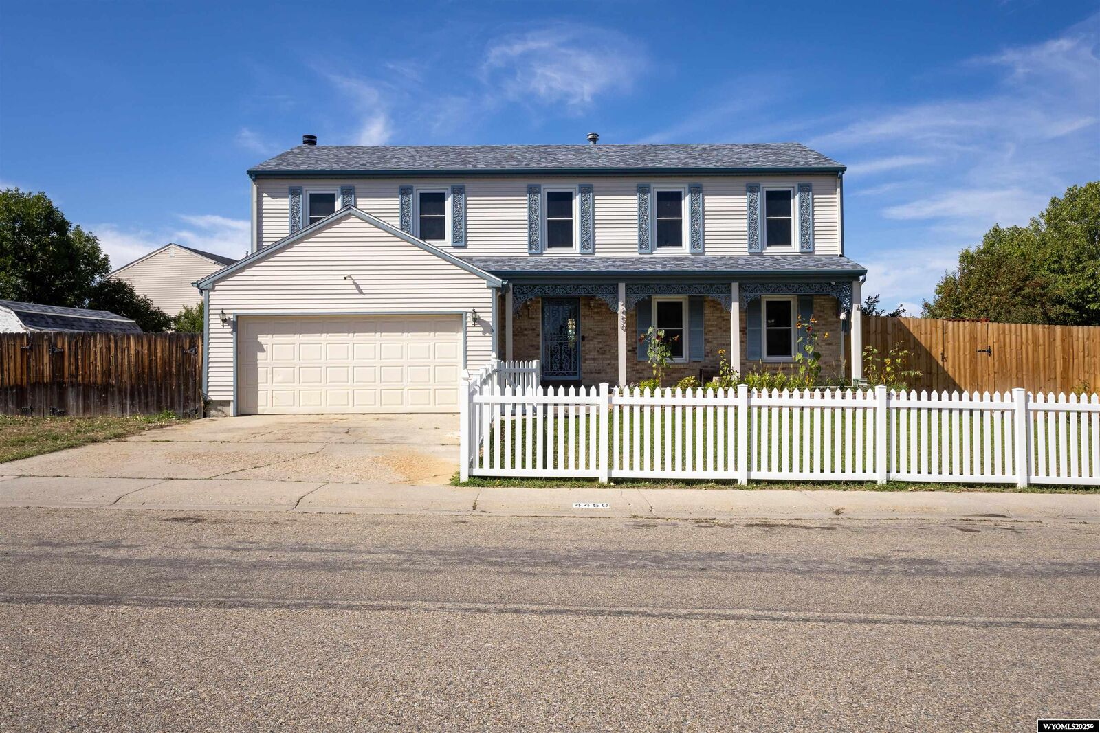 Property Photo: 4450 S Ash WY 82601