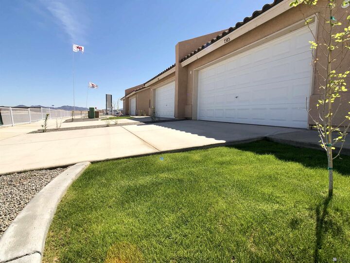 Property Photo:  7142 E 39 St  AZ 85365 