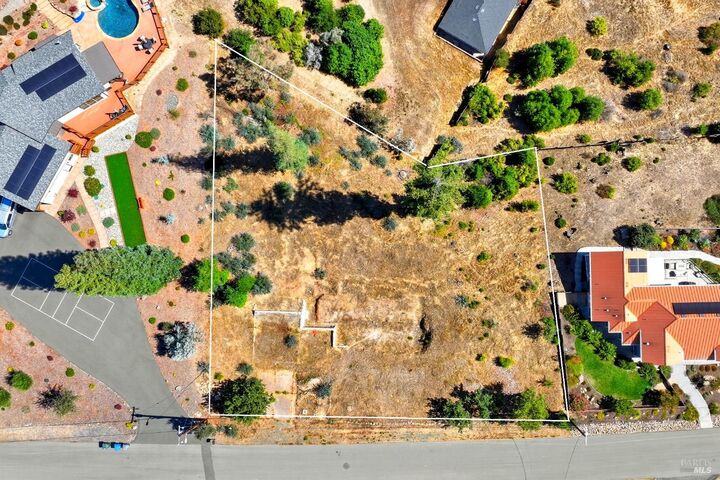 Property Photo:  1436 Lorraine Way  CA 95404 
