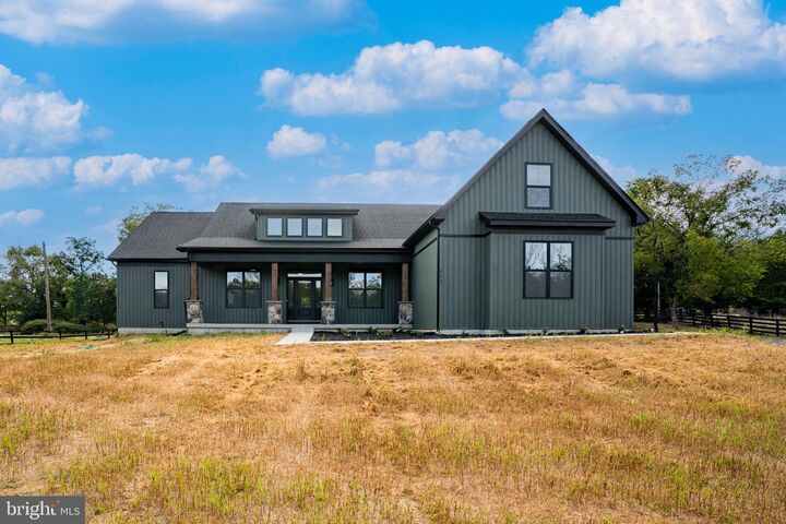 Property Photo: 15N Mistletoe Lane WV 25443